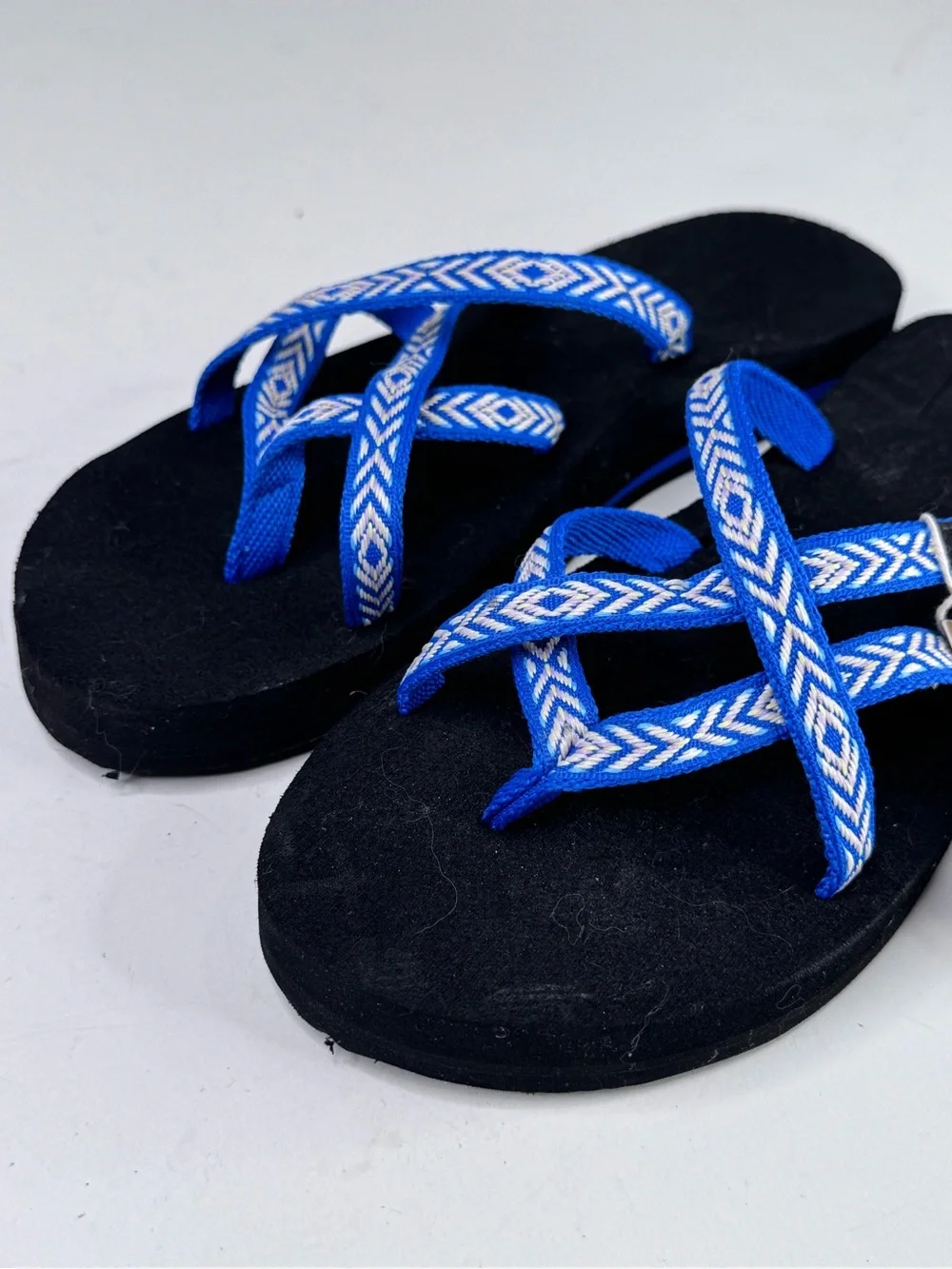 Teva Blue and White Patterned Strap Olowahu Flip Flops